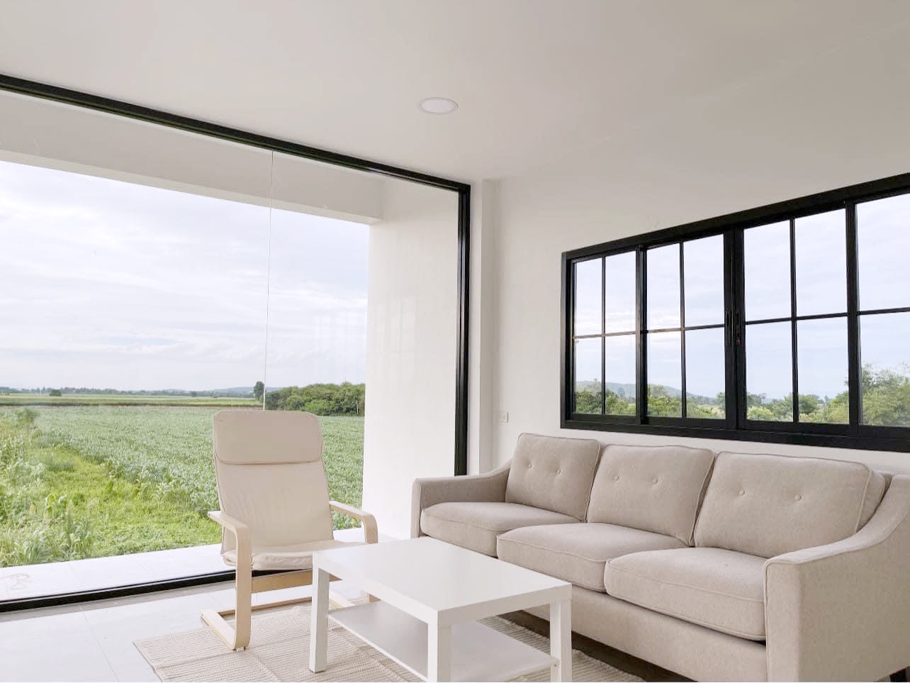 Clare sơn nội thất trắng ngà